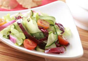 Badan Anti Melar dengan Salad Olive Oil Dressing untuk Makan Malam