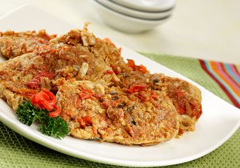 Makan Siang Makin Lahap Kalau Ditemani Pedasnya Tempe Penyet Bakar