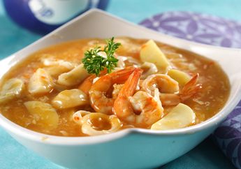 Tutup Weekend dengan Sup Seafood Tofu Pedas yang Cita Rasanya Sempurna