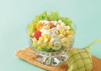 Makan Malam Instan Dengan Salad Makaroni Yang Bergizi Tinggi Sekaligus Mengenyangkan