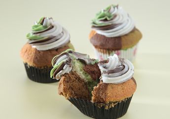 Ceriakan Akhir Pekan ini Dengan Cupcake 4 Warna Yang Pasti Disuka Si Kecil