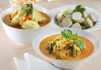 Jangan Beli, Buat Sendiri Lontong Ayam Pedas Taoco ini Lezatnya Maksimal!