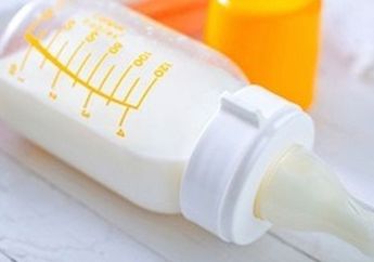 Kekeliruan Mencuci Botol Bayi Bisa Berisiko untuk Si Kecil, No 7 Sering Dilakukan
