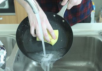 Bau Amis di Peralatan Masak Langsung Hilang Dengan Bahan Rahasia Ini