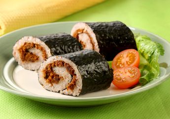 Mau Bikin Sushi yang Mudah dan Sederhana Bahannya? Coba Sushi Merah Gulung Abon