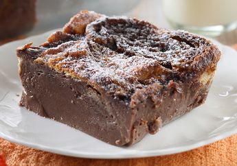 Punya Sisa Croissant? Coba Sulap jadi Chocolate Croissant Pudding Super Enak Ini
