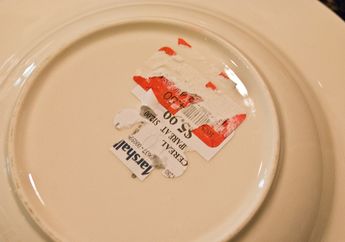 Ini Cara Mudah Menghilangkan Label Stiker Pada Alat Dapur Baru, Langsung Mulus