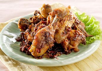 Buat Ayam Goreng Penyet Petis Pakai Resep Ini, Dijamin Enggak Akan Gagal