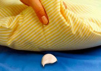 Letakkan Bawang Putih di Bawah Bantal, Manfaatnya Mengejutkan!