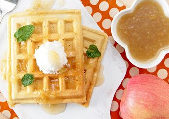 Waffle Havermut Saus Apel, Asam Segarnya Sempurna Berpadu dengan Waffle yang Lembut