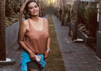 Praktikkan Gaya Makan Ala Royal Family, Feby Febiola Bikin Tergelak