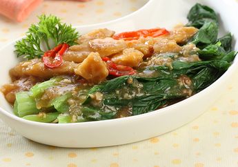 Pokcoy Siram Otak-Otak, Tumisan Sederhana yang Sedapnya Nendang Banget