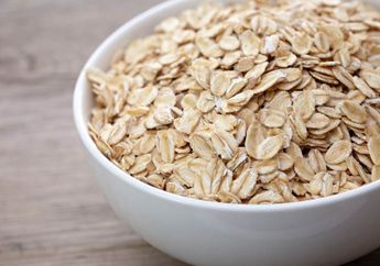 Buat Wajah Cerah Dalam 2 Minggu dengan Masker Oatmeal, Mudah dan Murah!