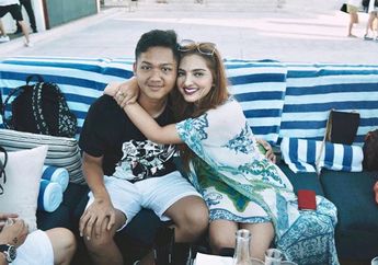 Pasang Foto Babi Panggang di Instastory, Azriel Hermasnyah Langsung Buat Klarifikasi Ini