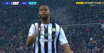 Pemain Udinese, Beto, mencetak gol ke gawang AC Milan dalam laga pekan ke-17 Liga Italia 2021-2022 di Stadion Friuli pada Sabtu (11/12/202) waktu setempat atau Minggu dini hari WIB.