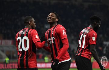 Rafael Leao mencetak gol cantik ke gawang Genoa dan membawa AC Milan unggul 2-1 pada menit ke-102 di babak 16 besar Coppa Italia.