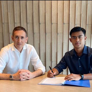 Pratama Arhan bersama agennya Dusan Bogdanovic