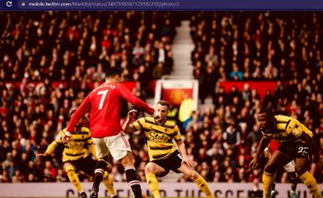 Aksi megabintang Manchester United, Cristiano Ronaldo, dalam laga melawan Watford di Stadion Old Trafford pada pekan ke-27 Liga Inggris 2021-2022, pada Sabtu (26/2/2022) pukul 22.00 WIB. 