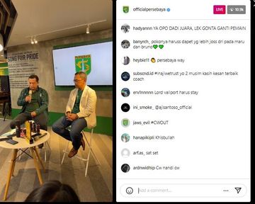 Pelatih Persebaya Surabaya, Aji Santoso resmi memperpanjang kontrak untuk dua musim ke depan pada Jumat (1/4/2022). 