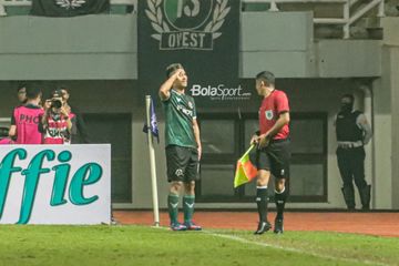 Pemain Persikabo 1973, Gustavo Henrique Barbosa Freire alias G. Tocantins, nampak melakukan selebrasi pasca mencetak gol dalam laga pekan pertama Liga 1 2022 di Stadion Pakansari, Bogor, Jawa Barat, 25 Juli 2022.