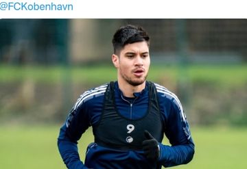 Mantan calon pemain naturalisasi timnas Indonesia, Kevin Diks akan mentas di babak utama Liga Champions 2022-2023.