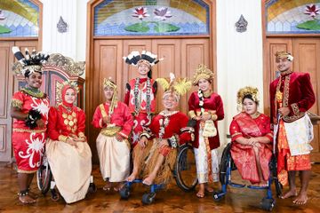 kostum-kontingen-indonesia-ope-20230603083722