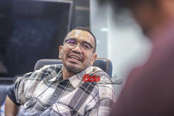 Anggota Komite Eksekutif (Exco PSSI), Arya Sinulingga, sedang memberikan keterangan kepada awak media di Kantor PSSI, GBK Arena, Senayan, Jakarta, Senin (6/11/2023).