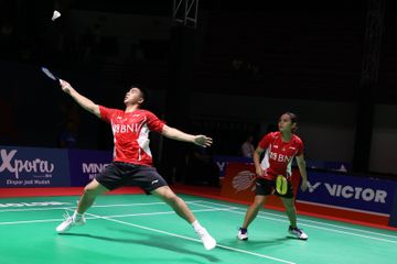 Ganda campuran, Darren Aurelius/Bernadine Anindya Wardana, bertanding di babak 16 besar Kejuaraan Asia Junior 2024 di Yogyakarta, 5 Juli 2024.
