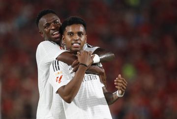 Real Madrid bisa menjual salah satu dari Rodrygo atau Vinicius Junior jika ingin mendatangkan Erling Haaland dari Manchester City.