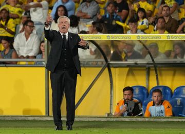 Carlo Ancelotti dikabarkan akan meninggalkan Real Madrid pada akhir musim 2024-2025.