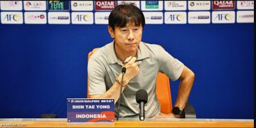 Pelatih timnas Indonesia, Shin Tae-yong buka suara soal keberhasilan timnya membawa satu poin dari kandang Arab Saudi, Kamis (5/9/2024).