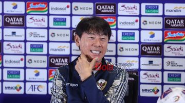 Pelatih timnas Indonesia, Shin Tae-yong, saat menghadiri sesi jumpa pers di Media Center Stadion Utama Gelora Bung Karno, Senayan, Jakarta, Senin (9/9/2024).