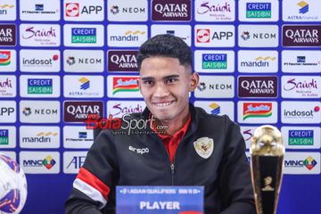 Pemain timnas Indonesia, Marselino Ferdinan, saat hadir dalam sesi jumpa pers di Stadion Utama Gelora Bung Karno, Senayan, Jakarta, Selasa (19/11/2024).
