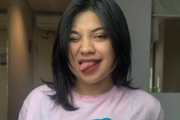 Mulai Kelimpungan Pikirkan Nasib Calon Buah Hatinya? Dea OnlyFans ...