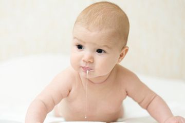Jika tidak disendawakan bayi akan gumoh dan mudah cegukan