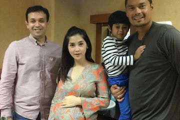 Eva Anindita Zachrie jelang persalinan