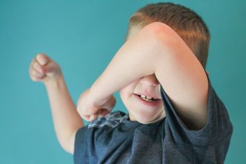 Tak hanya pada orang dewasa, ternyata gangguan kesehatan mental juga dapat diderita oleh anak-anak.