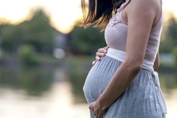 Kapan Seharusnya Bayi Di Dalam Perut Mulai Aktif Menendang Dan Bergerak Kapan Seharusnya Bayi Di Dalam Perut Mulai Aktif Menendang Dan Bergerak