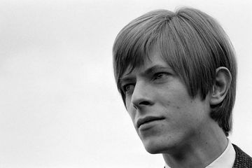 Rekaman Lagu Demo Pertama David Bowie Ditemukan di Keranjang Roti ...