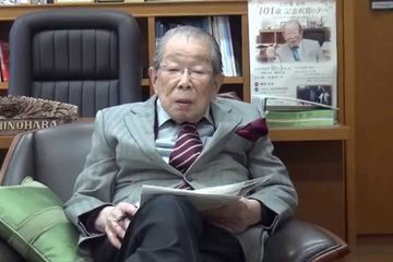 Dr. Shigeaki Hinohara yang tetap aktif menjadi dokter di usianya yang mencapai 100 tahun lebih.