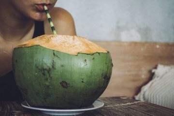 waktu yang disarankan saat mengonsumsi air kelapa
