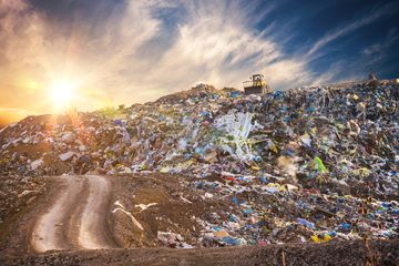 Pencemaran Air Dan Udara Permasalahan Akibat Sampah Di Banyumas Semua Halaman National Geographic