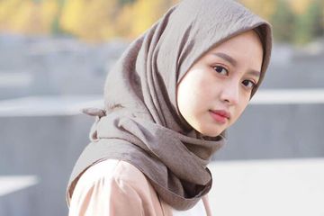 Jilbab Motif Segi Empat