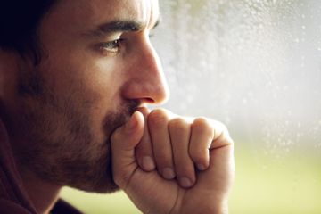 Tak Hanya Sakit Tenggorokan, Suara Serak Dapat Menandakan Penyakit Lain