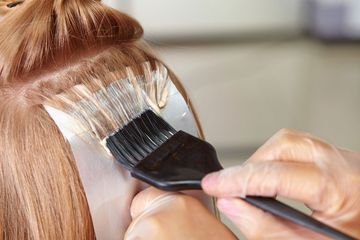 Ini Tips Gampang Mewarnai Rambut Sendiri Di Rumah Untuk Pemula Semua Halaman Cewekbanget Ini Tips Gampang Mewarnai Rambut Sendiri Di Rumah Untuk Pemula Semua Halaman Cewekbanget