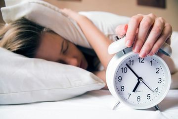 Tidur lebih lama di akhir pekan tidak dapat memperbaiki kualitas tidur di hari biasa.
