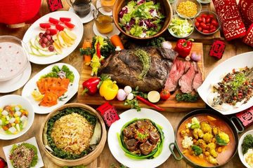 Makanan yang membawa keberuntungan saat Imlek.