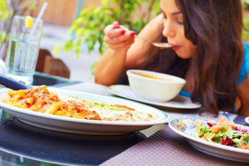 5 Sebab Meski Sudah Makan Tapi Perut Tetap Lapar Keroncongan, Waspada!