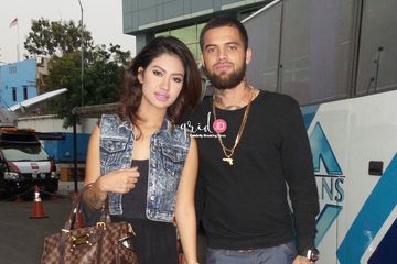 Kisah Asmara Diego Michiels, Gagal Pikat Adik Almarhumah Julia ...