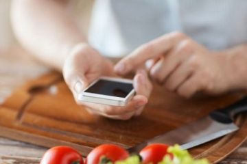 Ilustasi malas gerak akibat kemudahan jasa a[likasi online